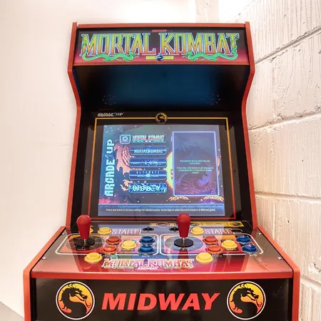 London Fulham - Hot Tub, Parking, Games & Arcade-3