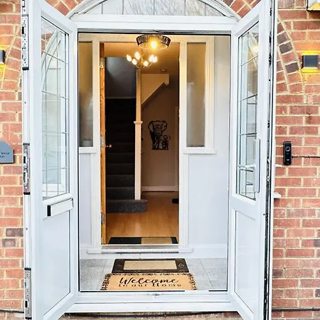 Isleworth House London By Smart Corporate Stays-2