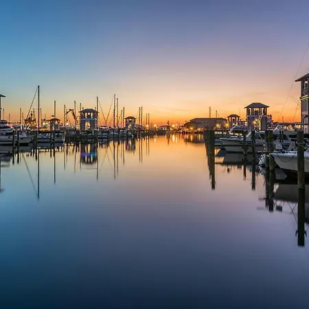 Legacy Tower I 903-2