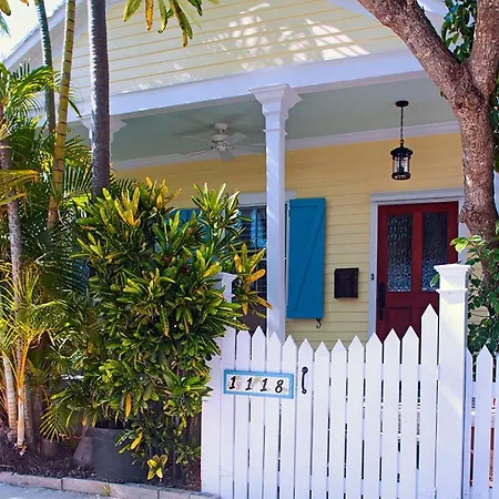 Pineapple Cottage-2