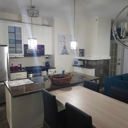 Corporate 2Br Townhouse In City Center-3