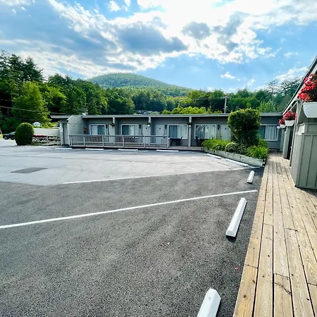 Waters Edge Lodge-3