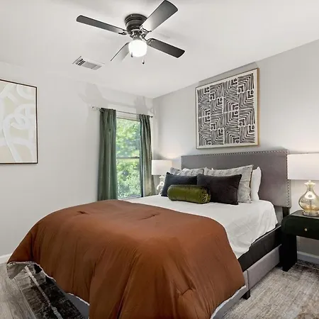 Pool Oasis Central 5 Bedrooms Game Room Horn-2