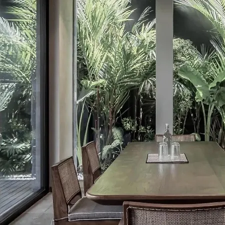 Black Villas Canggu Beach By Oxo-3