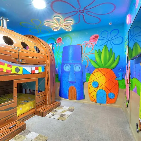 Showstopper 15Br Lakeside Villatheater Spa-2