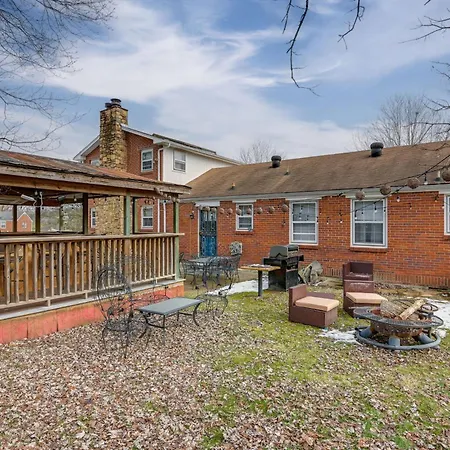 6 Mi To Downtown: 70S-Themed Home In Nashville!-2