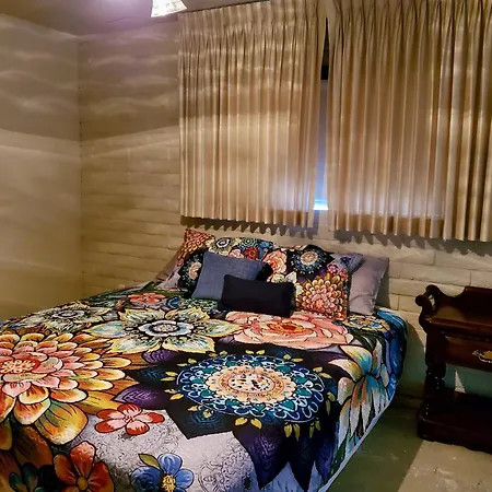 Moovalya Keys Riverfront Room For All-2