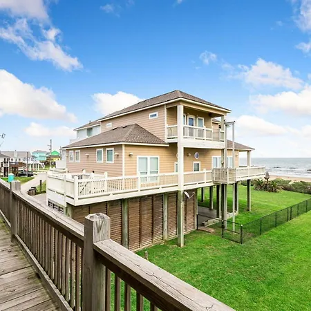 Beachfront With Deck Hot Tub And View And Cargo Lift Sleeps 14-3