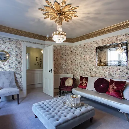Wonderland House-3