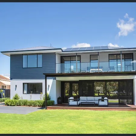 Huge Luxury Busselton Jetty-2