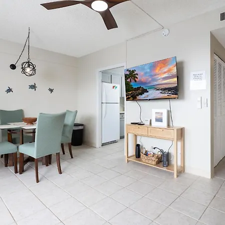 Kona Plaza#302-3