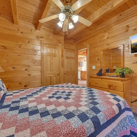 Er233 - Bear Creek Lodge Cabin-2