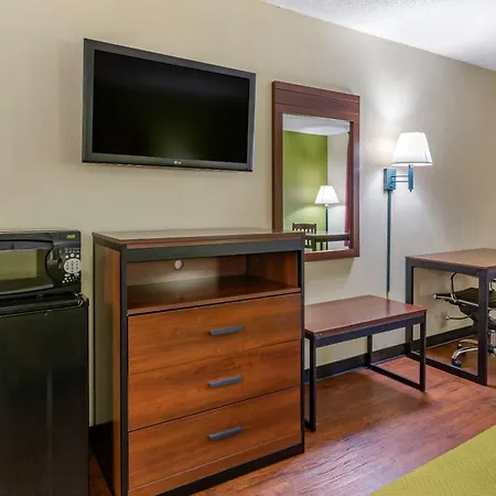 Econo Lodge Fayetteville I-95-3