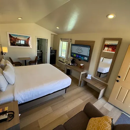 Mountain Ridge Cabins & Lodging Between Bryce And Zion National Park-2
