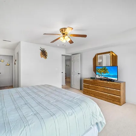 Regatta Bay 404C-3