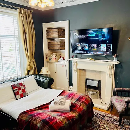 Ladies Lodge Inverness-3