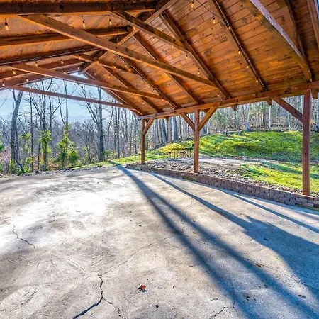 Dog Friendly! Views! Hot Tub! Close To Pf! Gsmnp-2