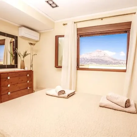 Casa Orquidea - Luxury 4 Bedroom Villa-3