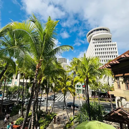 Royal Kuhio 1606 - Spacious Studio With Diamond Head City Views In The Heart Of Waikiki!-3