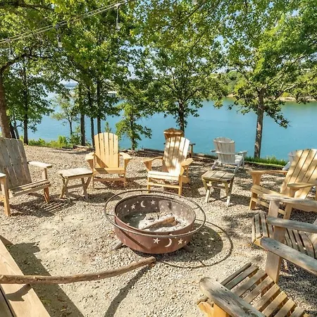 Artilla Cove Cabin 4 - Lake Views - Outdoor Pool-2