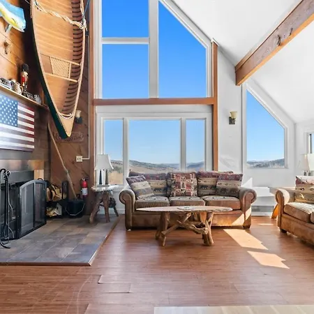 The Matterhorn House - Mountain Chalet With Hot Tub, Views, Game Room - Ideal Spring To Fall-2