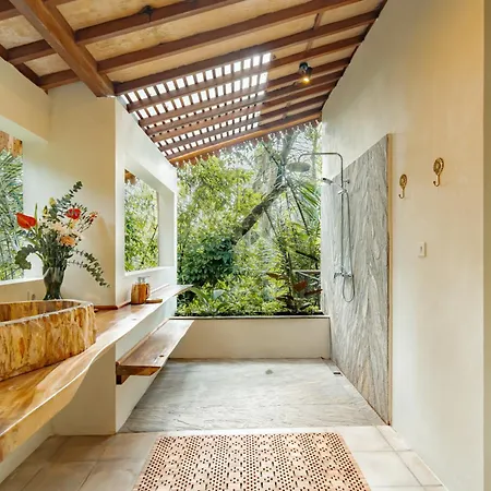 Kura Kura Villas, Compound, Ubud Bali-2