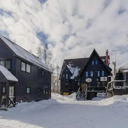 Freeride Backpackers Lodge Niseko-3