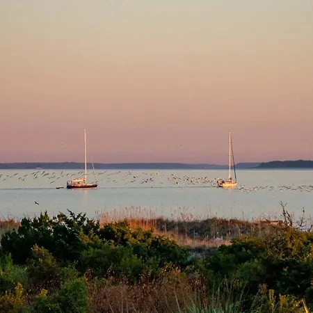 Lighthouse Point 20A-3