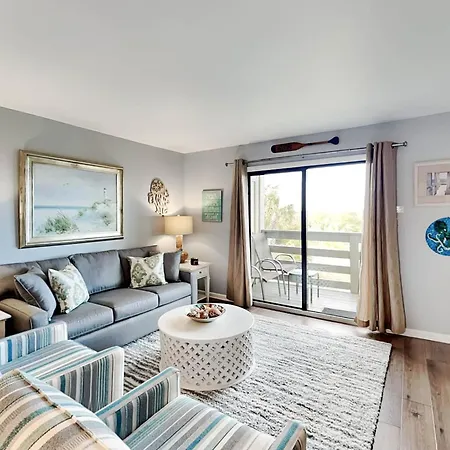 Lighthouse Point 20A-2