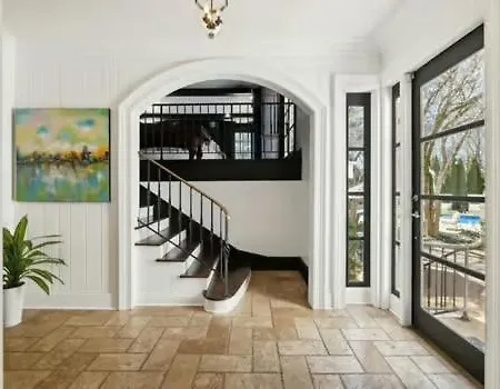 Music City Manor-3