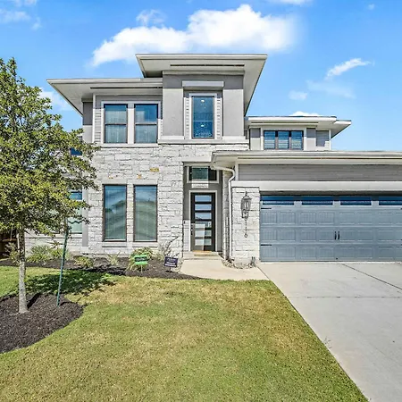 Stunning Austin Home With Office And Yard-3