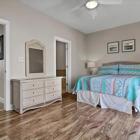 Sea Star Village 322-3