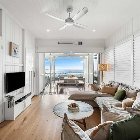 Rigi On Currumbin Beach-3