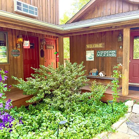 Eureka Sunset Cabins-3