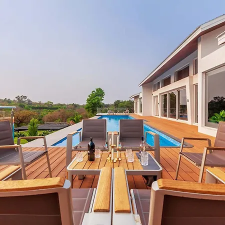 Villa 107 At Canary Farms By Stayvista - 5Bhk With Infinity Pool & Bathtub-3