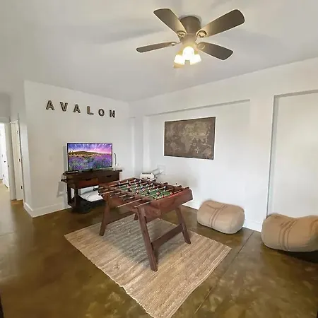Avalon By The Sea - Coastal Joe Vacation Rentals-2