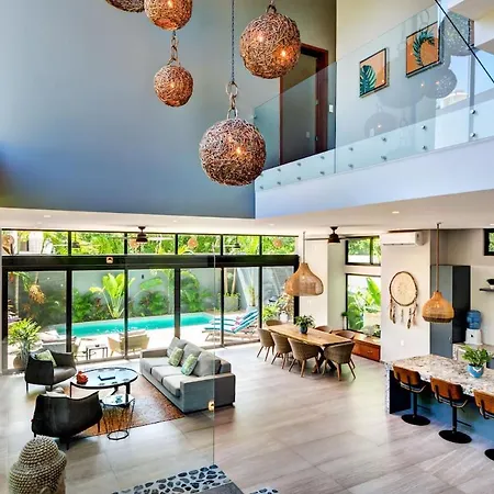Casa Lulu Luxury 4 Bedroom Villa Mins To The Beach With Private Pool-2