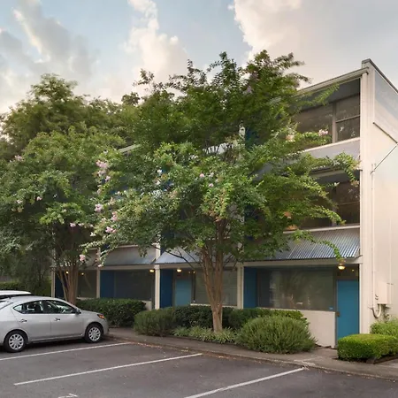 Studios On 25Th By Bca Furnished Apartments Studio 05 E-2