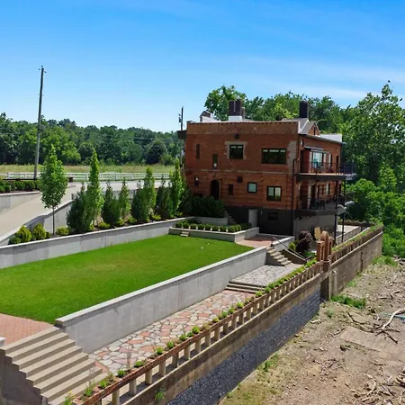 Elegant Riverside Escape Historic Charm & Views-2