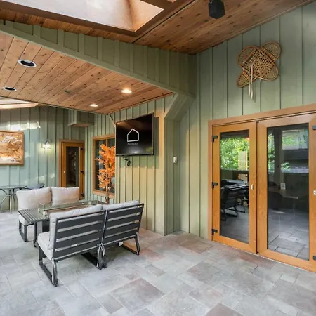 Alpine Whistler Retreat By Outpost Whistler-3