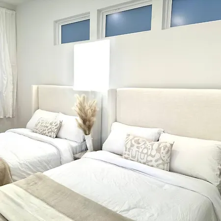Archer House | Hot Tub Rooftop | Downtown Luxury!-3