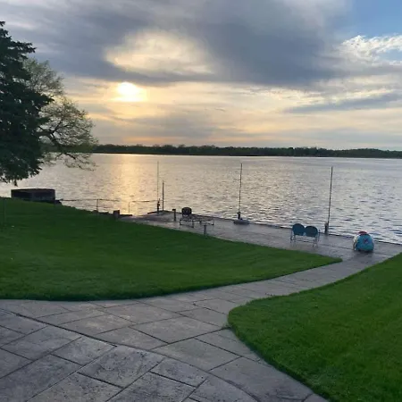 Captain'S Quarters Lake Life Dream Home-3