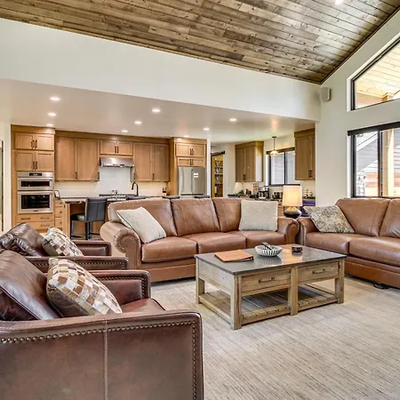 Torreon New Build W/ Deck & Outdoor Entertainment-2