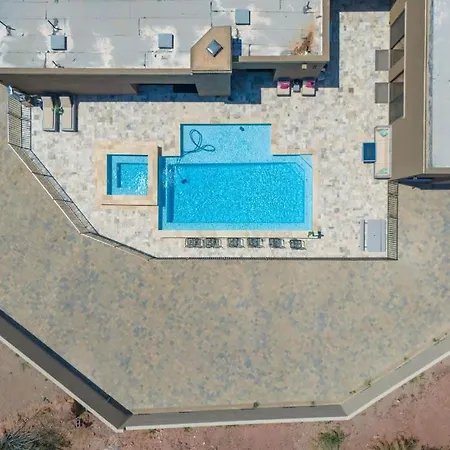 Eagles Lair, Pool & Views!-2