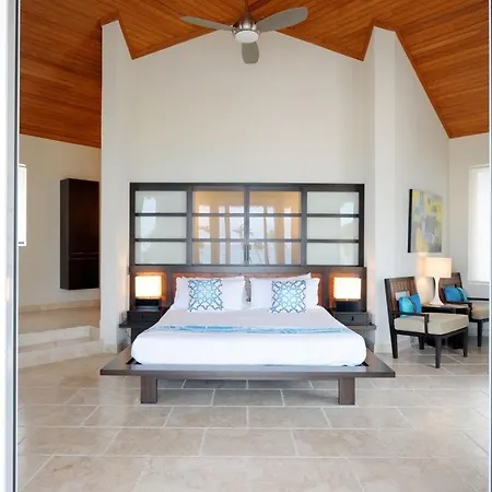 Sky Beach Club Bungalow Cabin-2