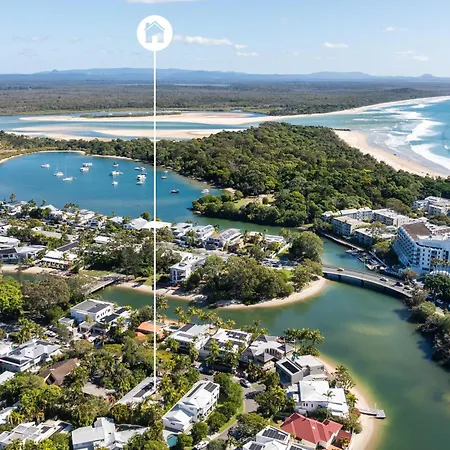 Modern Oasis In Noosa Heads-3