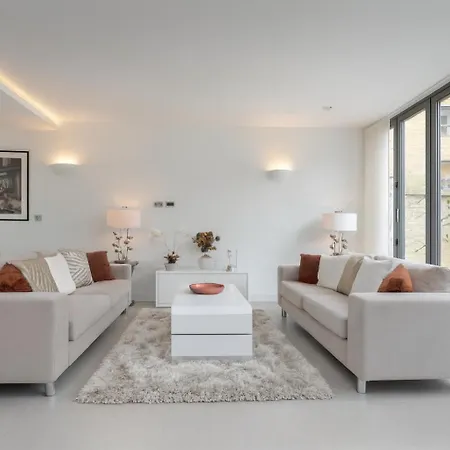 Luxury 4 Bed Home In Central London-2