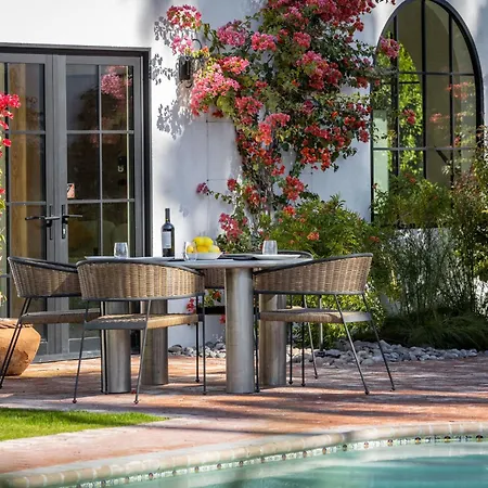 Casa De Tierra By Acme House Company-2