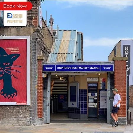 Two Bedroom Apartment By Dashh Properties Short Lets & Serviced Accommodation In Shepherds Bush With Free Wifi-3