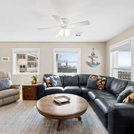 Sea Vous Play-3Br-Private Pool-Beachfront-3